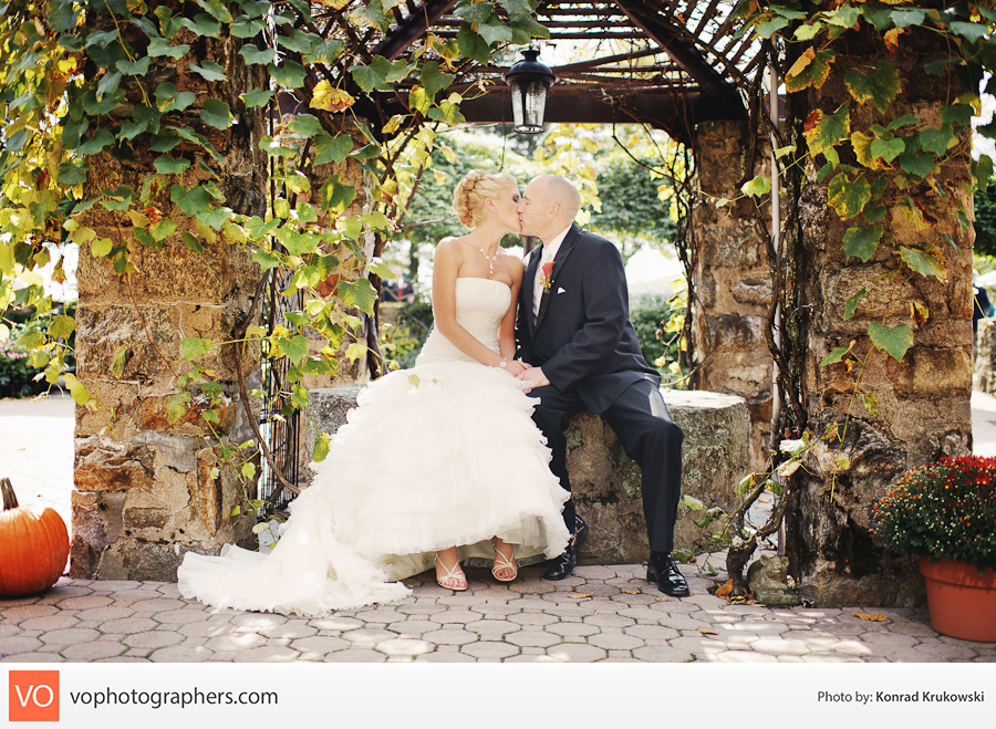 marcella_christopher_wedding_at_saint_clements_castle_portland_connecticut_0025-kk