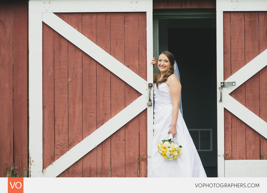 The-Fox-Hill-Inn-Wedding-Rachel-Scott-0016-pn