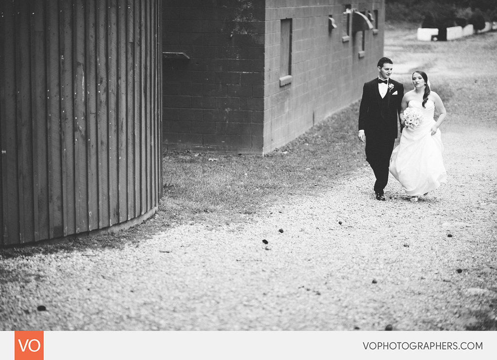 The-Fox-Hill-Inn-Wedding-Rachel-Scott-0022-pn
