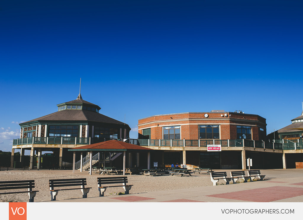 Rotunda At Easton Beach Rhode Island Wedding – Susan + Thomas – photo 41