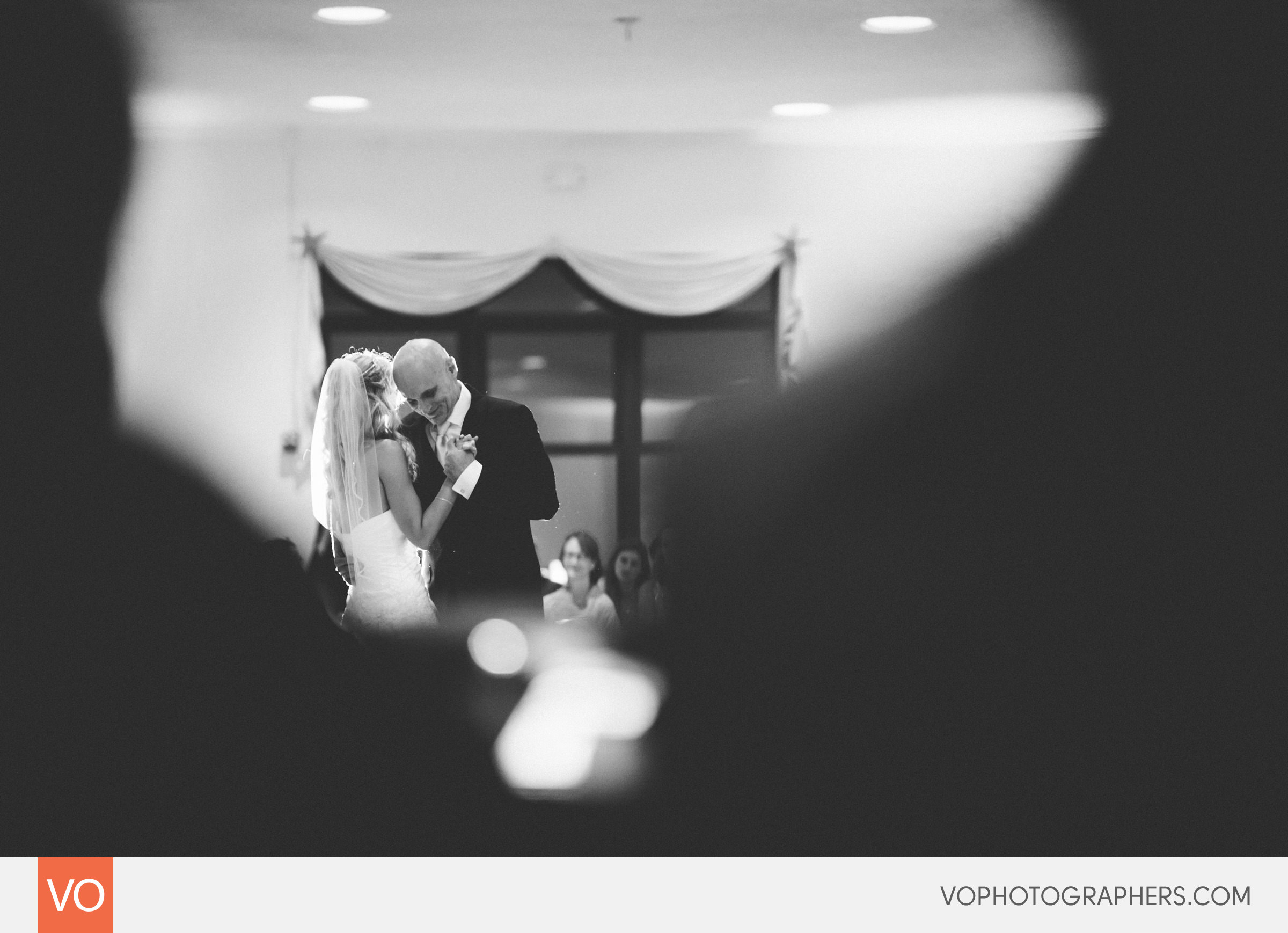 Rotunda-Easton-Beach-Newport-Rhode-Island-Wedding-0043