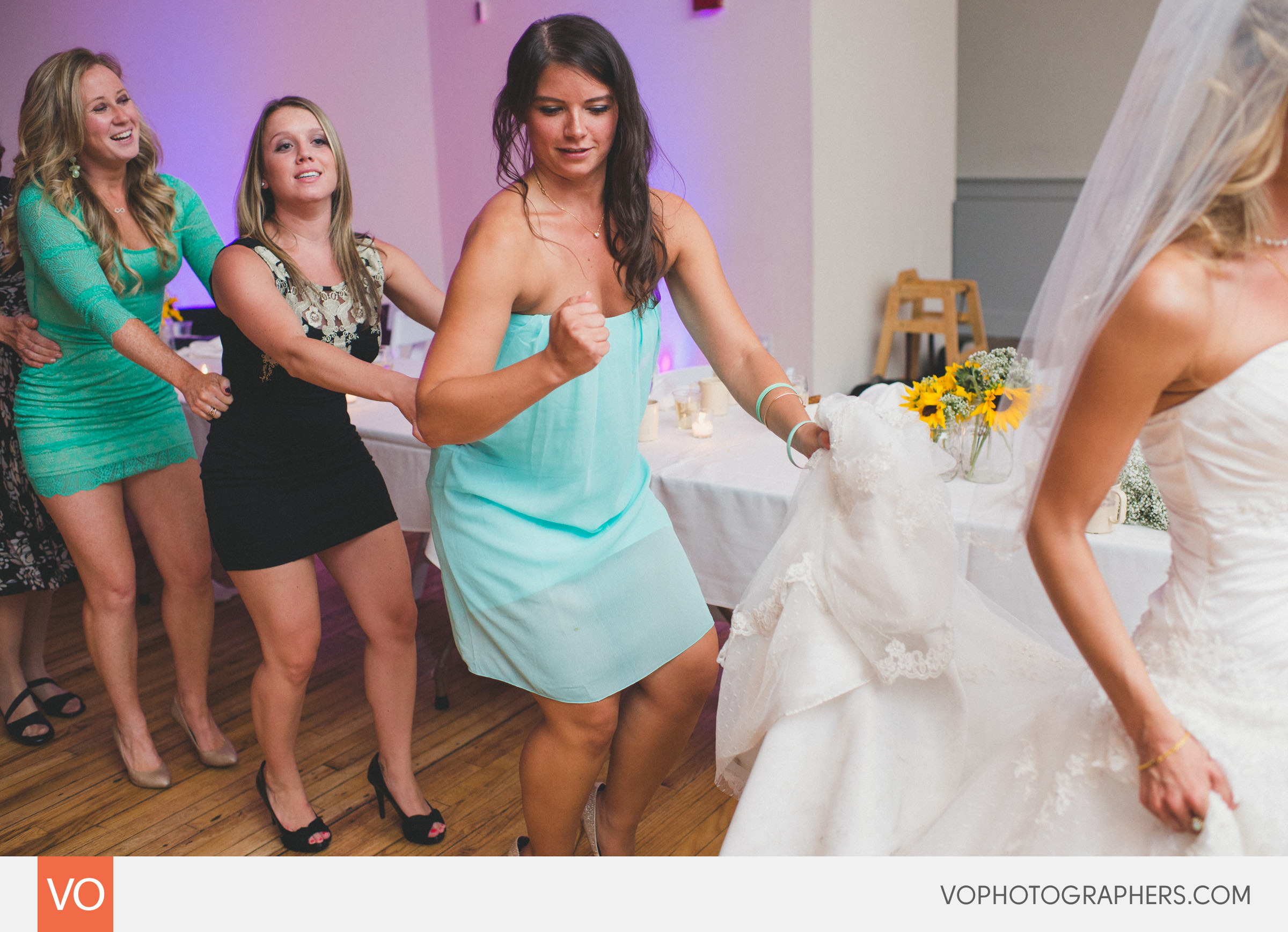 Rotunda-Easton-Beach-Newport-Rhode-Island-Wedding-0054