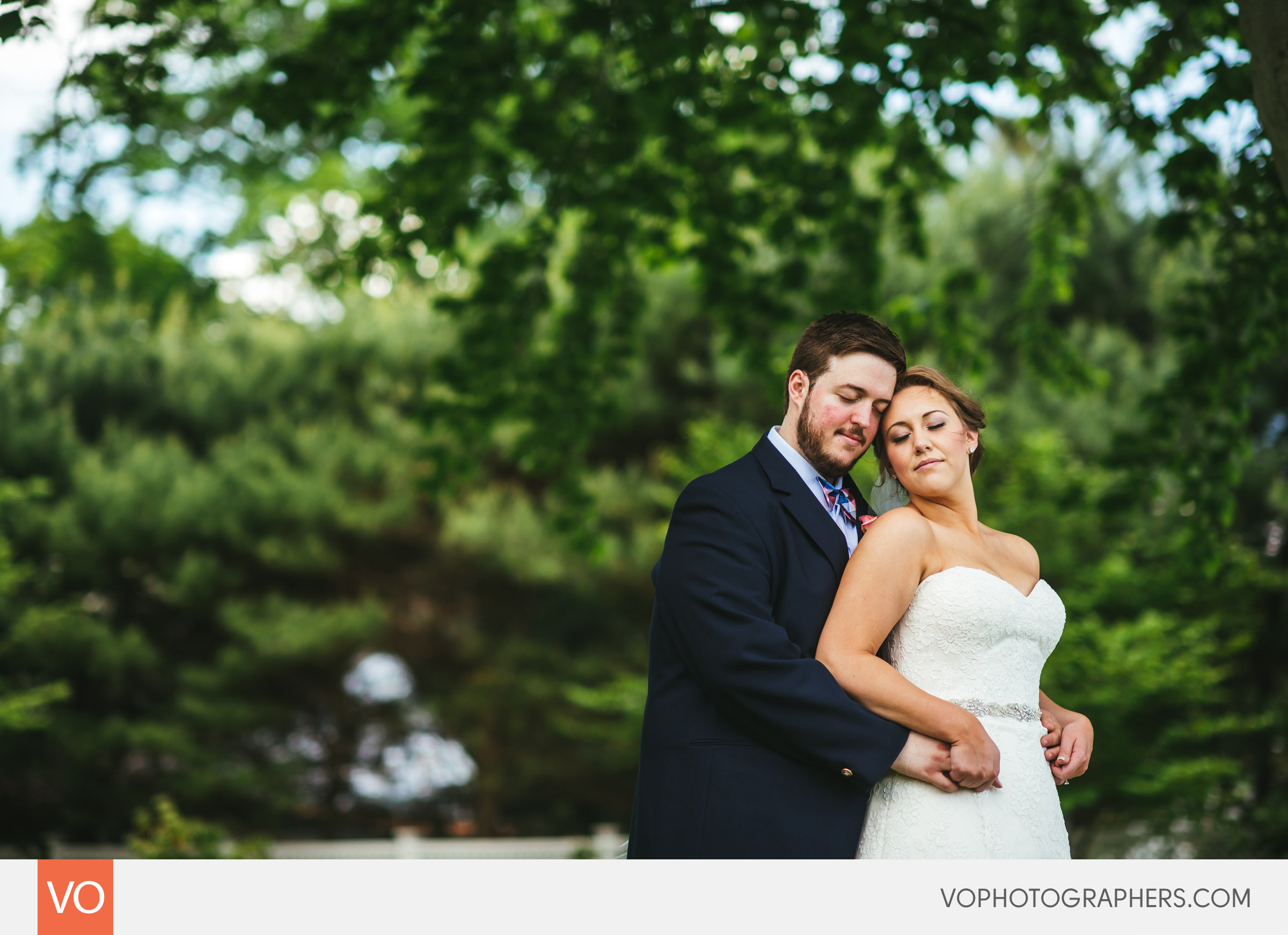 Lace-Factory-Deep-River-Wedding-Amanda-Rob-0014