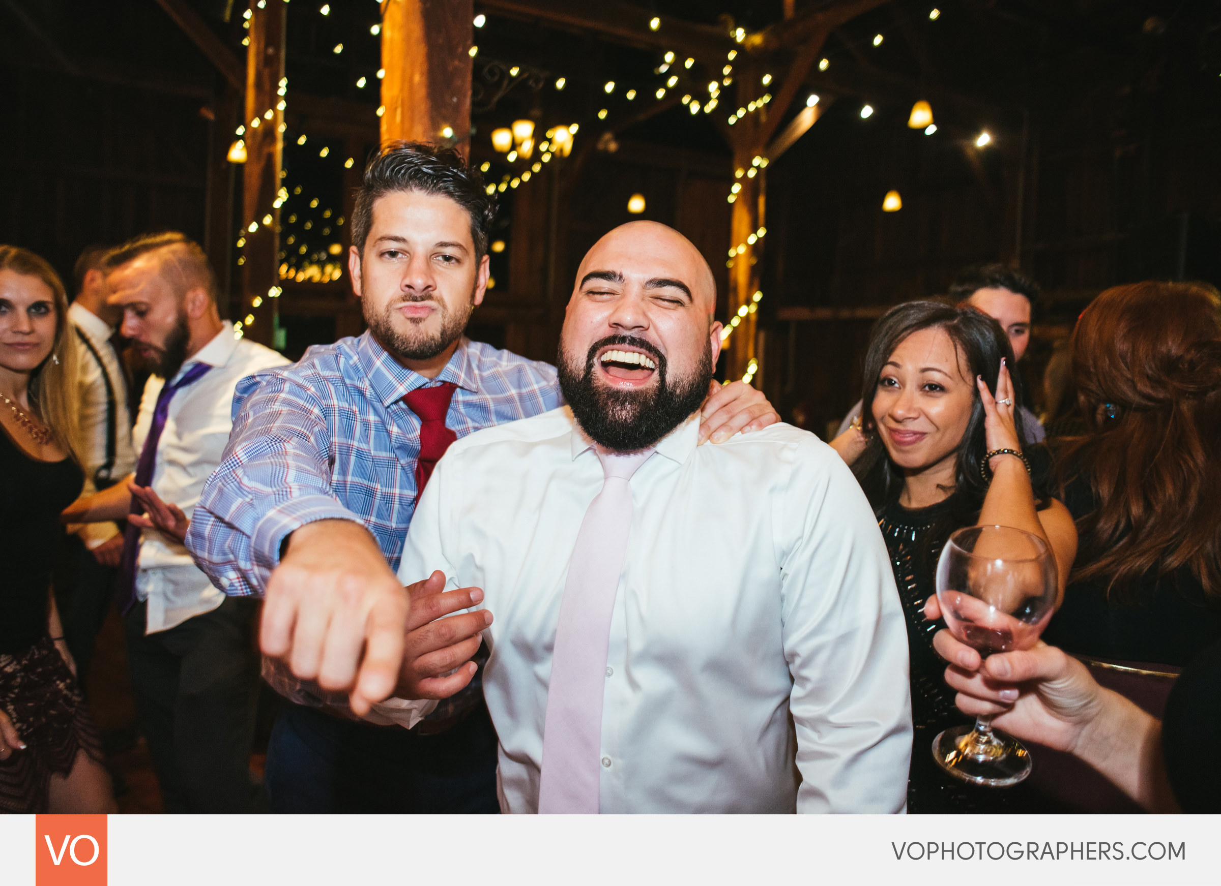 red-barns-hampshire-college-wedding-0027