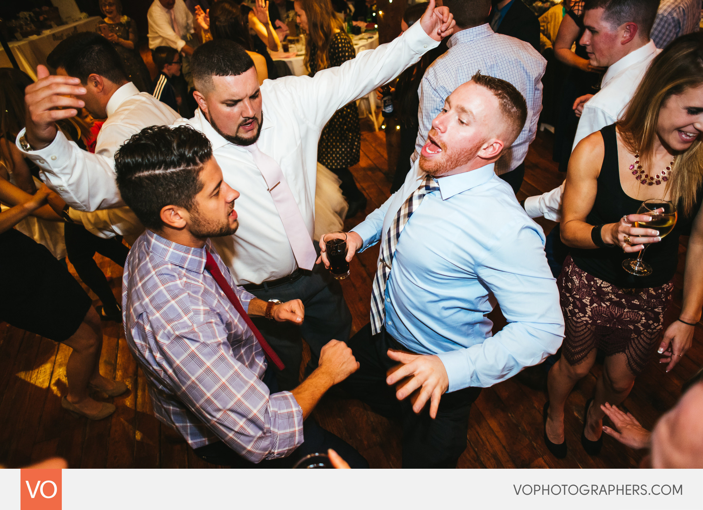 red-barns-hampshire-college-wedding-0029