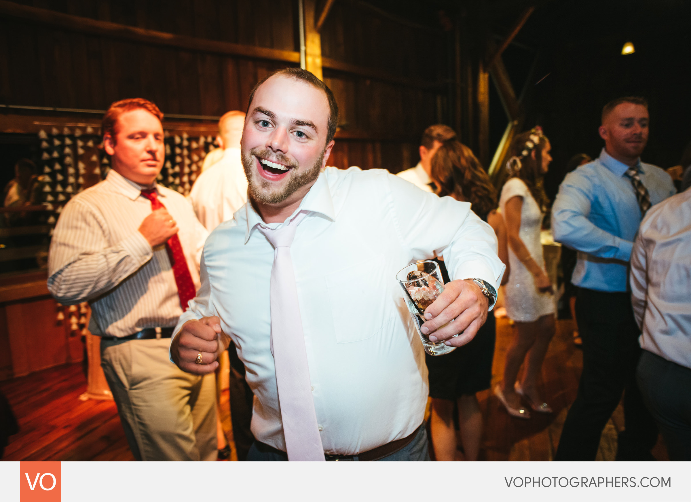 red-barns-hampshire-college-wedding-0032